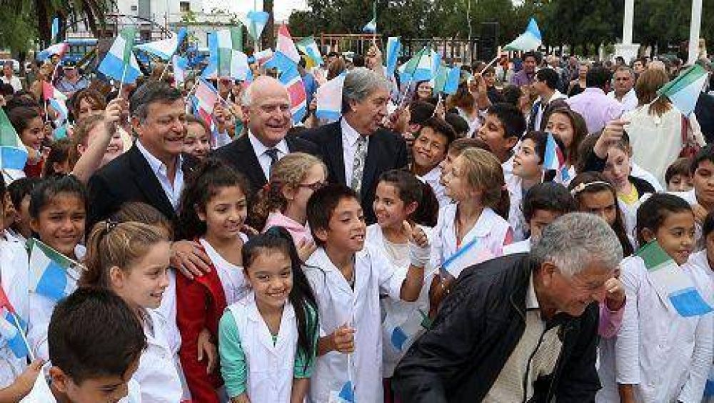 Santa Fe y Chaco firmaron convenios para promover el desarrollo de la regi�n