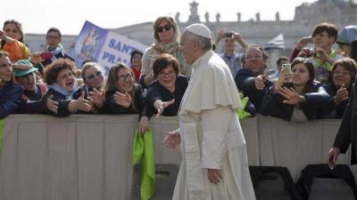 El Papa: cuando acusemos a los dem�s, recordemos que somos pecadores