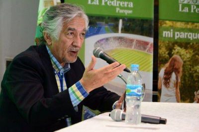 El gobernador asegur� que forestar es la soluci�n m�s efectiva