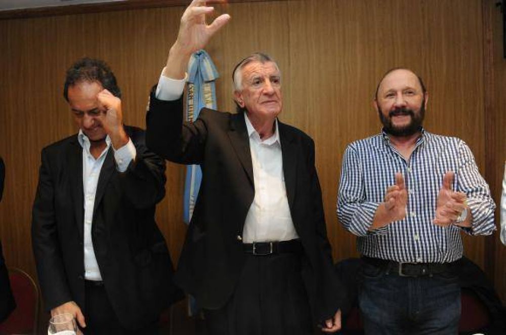 Gioja suma opoyo de Sa�; reparos a Massa