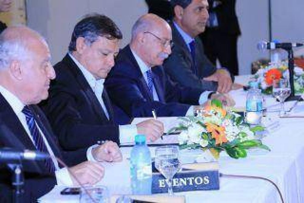 Chaco firm un convenio de cooperacin con otras provincias y el CFI