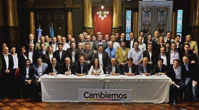 Gay particip� de una reuni�n con Vidal en la que confirmaron importantes inversiones para Bah�a Blanca
