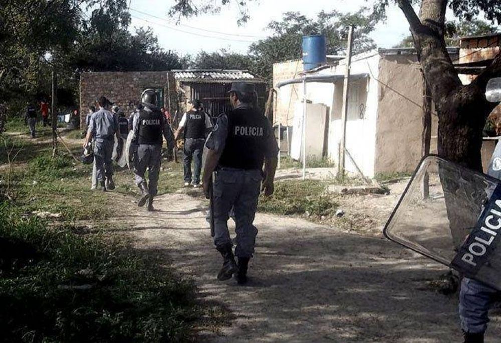 Megaoperativo en Villa 31: 40 allanamientos con 500 polic�as