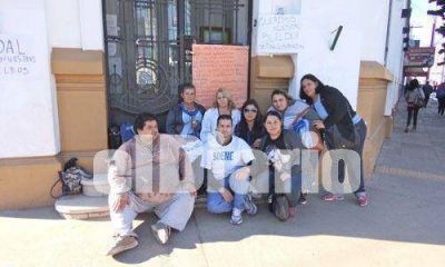 La Justicia orden� que se les pague a los auxiliares