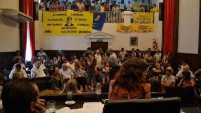 Tras las cr�ticas, el PRO tendr� que poner otra vez en discusi�n la 
