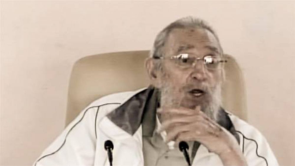 Fidel Castro reapareci en un acto pblico despus de nueve meses