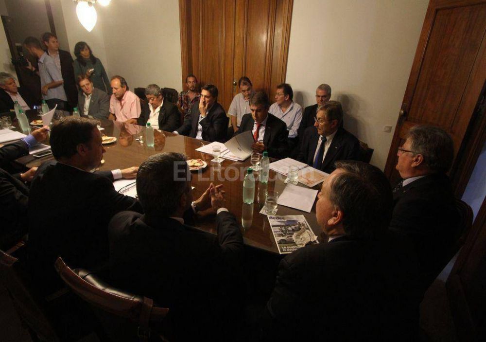 Senadores con EPE por las tarifas