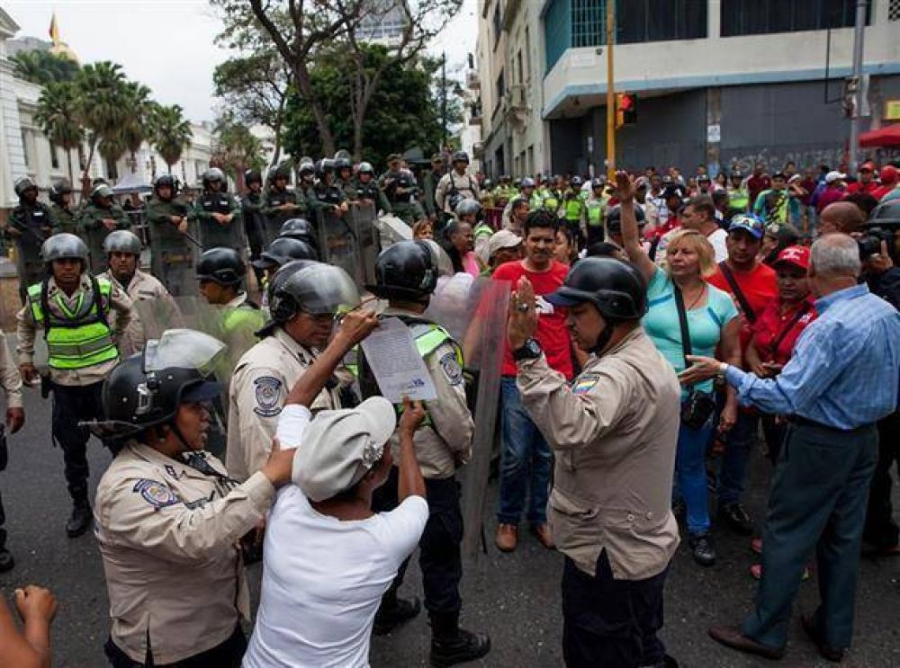 Crisis extrema: Venezuela les dice no a los secadores de pelo