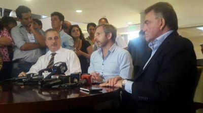 Frigerio y Passalacqua firmaron convenio para obras en Misiones
