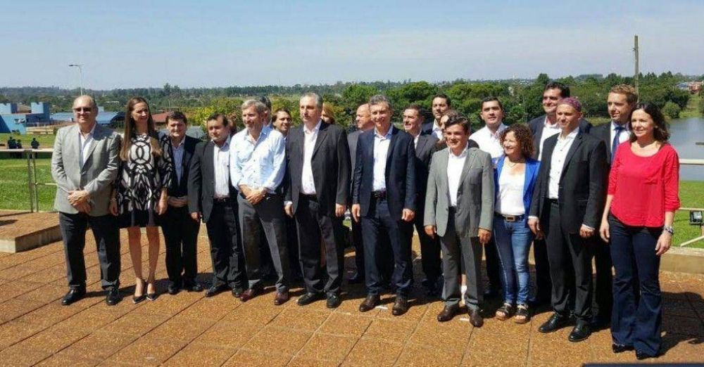 Macri confirmó fondos para vivienda y recursos para el cuidado ambiental