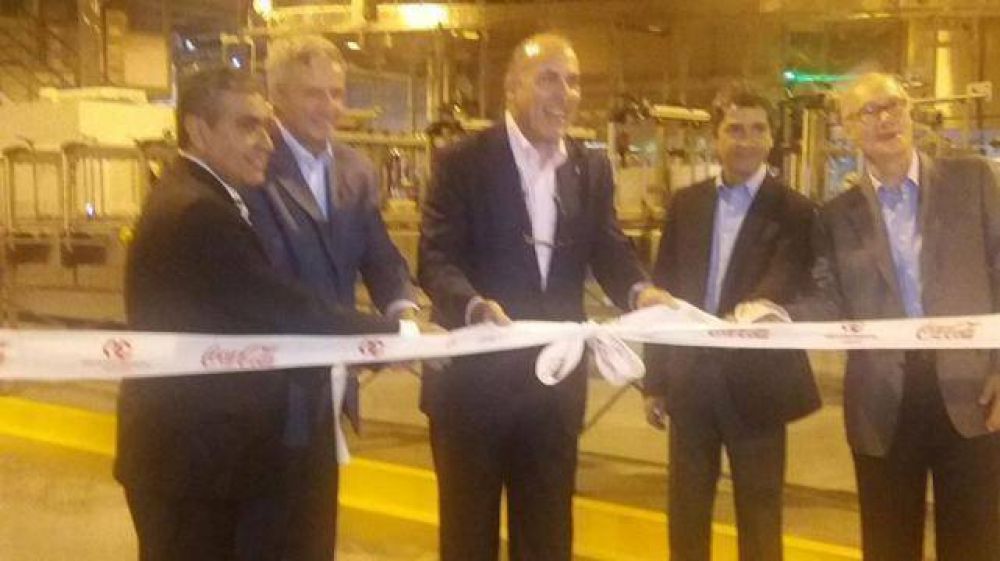 El m�ximo ejecutivo mundial de Coca-Cola inaugur� obras en Tucum�n