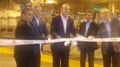 El m�ximo ejecutivo mundial de Coca-Cola inaugur� obras en Tucum�n