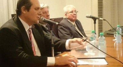 EL FRENTE PARA LA VICTORIA DE DOLORES BRINDO SU APOYO A EMPLEADOS AGREDIDOS POR EL INTENDENTE ETCHEVARREN.