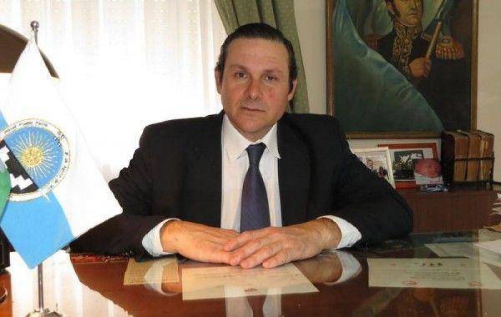  ETCHEVARREN EN EL CONCEJO DELIBERANTE, FUE UN NUEVO CAP�TULO DE UNA F�BULA QUE PARECE NO TENER FIN
