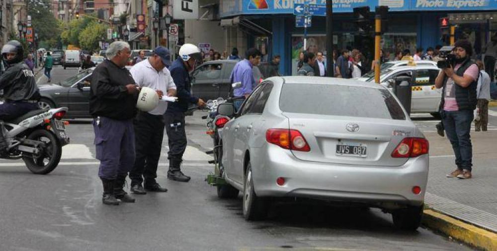 Diez veh�culos oficiales del Gobierno provincial fueron multados