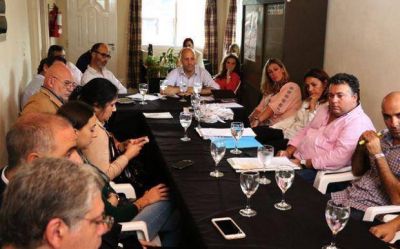 El intendente Ducot� llev� a todo su gabinete a F�tima