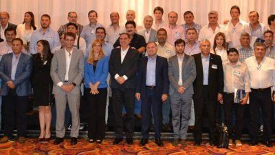 Cresto estrena de local su presidencia de los intendentes del PJ del pa�s
