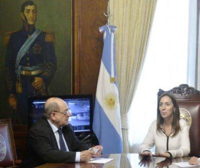 Arroyo fue por platita fresca y se trajo un Interventor