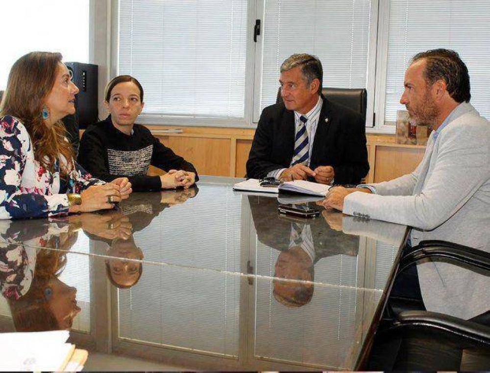 El rector de la UNCuyo acompa�a la propuesta de acceso a la informaci�n p�blica para Mendoza