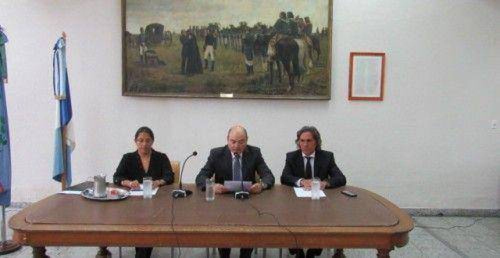 Reyes: �La carencia habitacional demanda especial atenci�n�