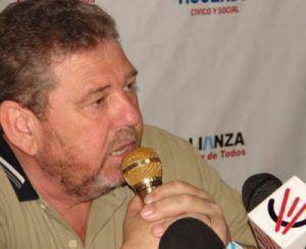 Orsolini "el gobierno no mira al interior"