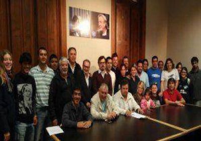 El FPV realiz� un comunicado en apoyo a Cristina Fern�ndez