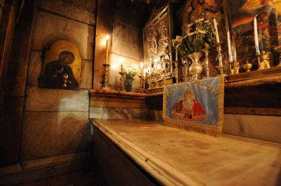 Cat�licos y ortodoxos, unidos en la refacci�n de la tumba de Jes�s