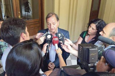Linares: �No hay m�s margen para que Naci�n no cumpla el acuerdo�