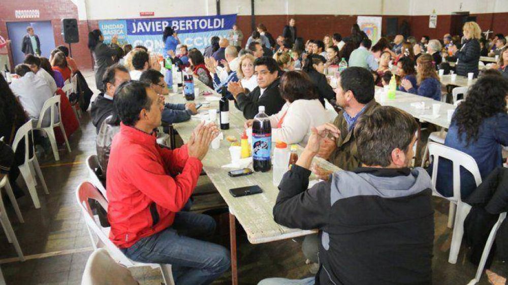 El PJ neuquino, espantado con Macri, le jur� apoyo a Cristina