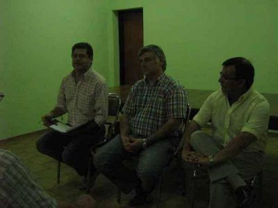 Reuni�n del bloque de concejales del GEN con instituciones de Chillar