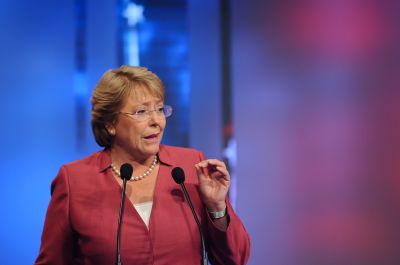 Bachelet promulg� una ley sobre financiamiento de campa�as electorales