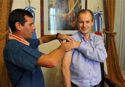 Aseguran que hay dosis para vacunar contra la gripe a toda la poblaci�n de los grupos de riesgo