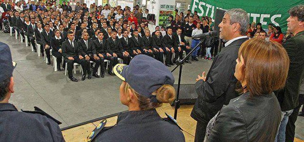 Ferraresi, en el inicio del ciclo lectivo de polic�as locales