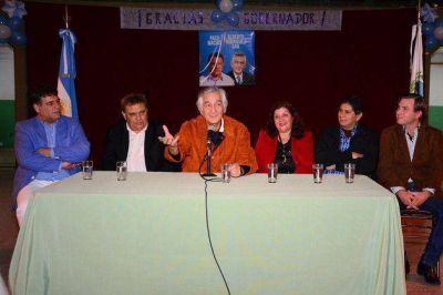 El gobernador firm� una serie de obras que generar�n trabajo, progreso y calidad de vida para varias localidades