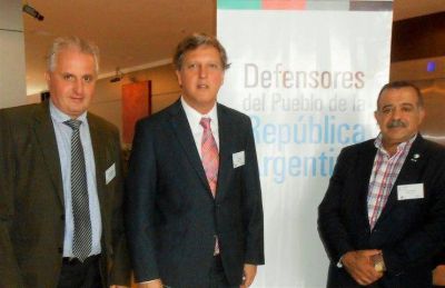 Piden reanudaci�n de vuelos que unen Mar del Plata con C�rdoba y Tucum�n