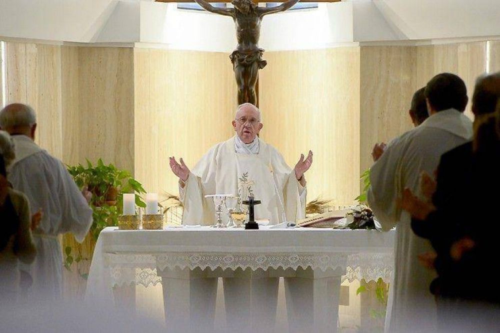 El Papa en Sta. Marta: ‘Existe una persecución disfrazada de cultura, modernidad y progreso’