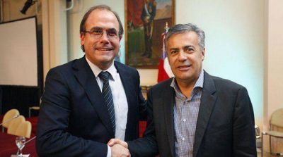 Oficializaron la conformaci�n del Ente Binacional Las Le�as