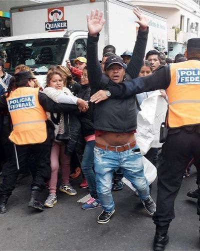 Fuerte operativo policial para erradicar la venta ilegal