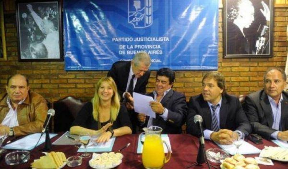 El PJ pone en la mira a la gestin Macri y convoca a acompaar a CFK