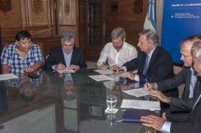 Sellaron acuerdo con el sector petrolero