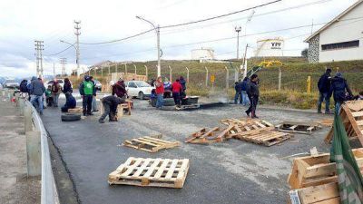En pocas horas el impacto se sinti� en el abastecimiento de combustibles