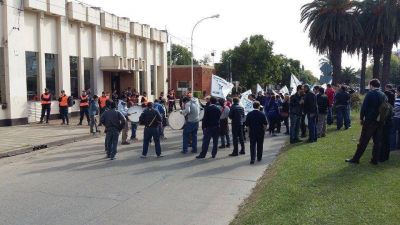 Concejales proponen una mesa de di�logo