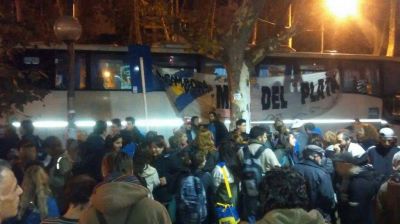Caravana desde Mar del Plata para acompa�ar a Cristina