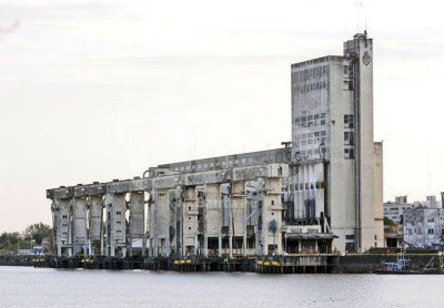 Con una comisi�n p�blico privada, la provincia quiere reflotar el nuevo puerto