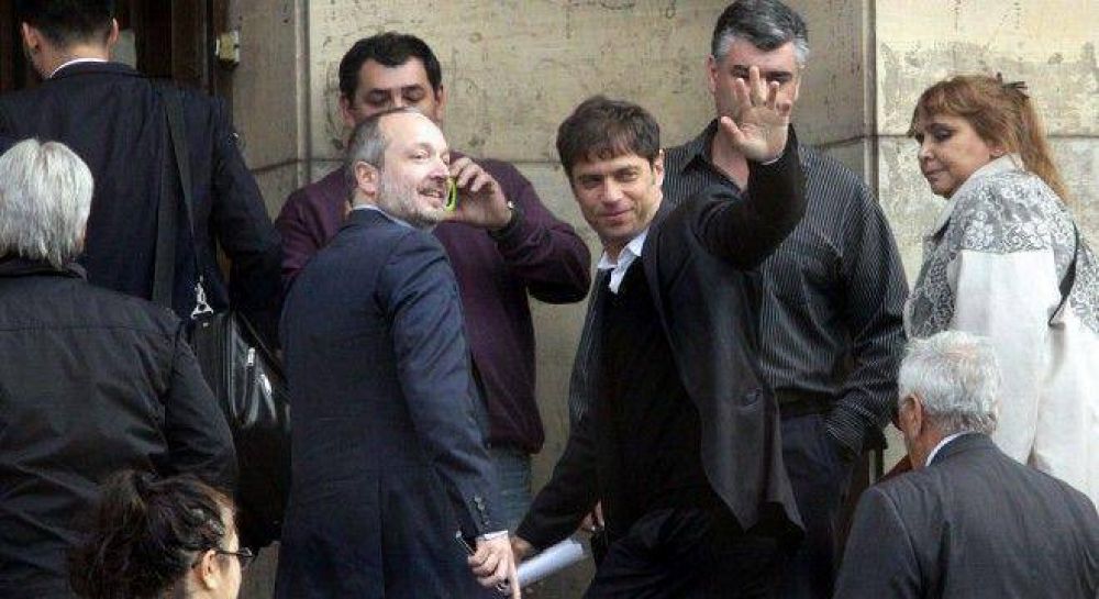 Kicillof acuso a Bonelli y Fantino y le contestaron: 