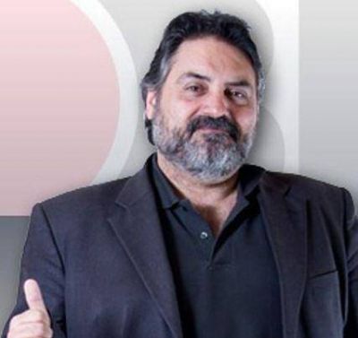 Gobello desembarca en el Col�n