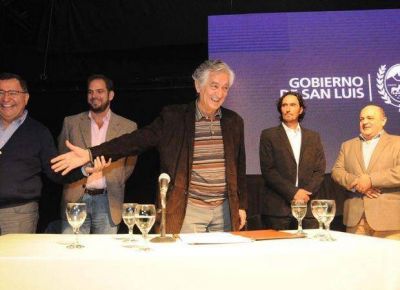 El Gobernador puso en marcha la obra p�blica con el Parque La Pedrera