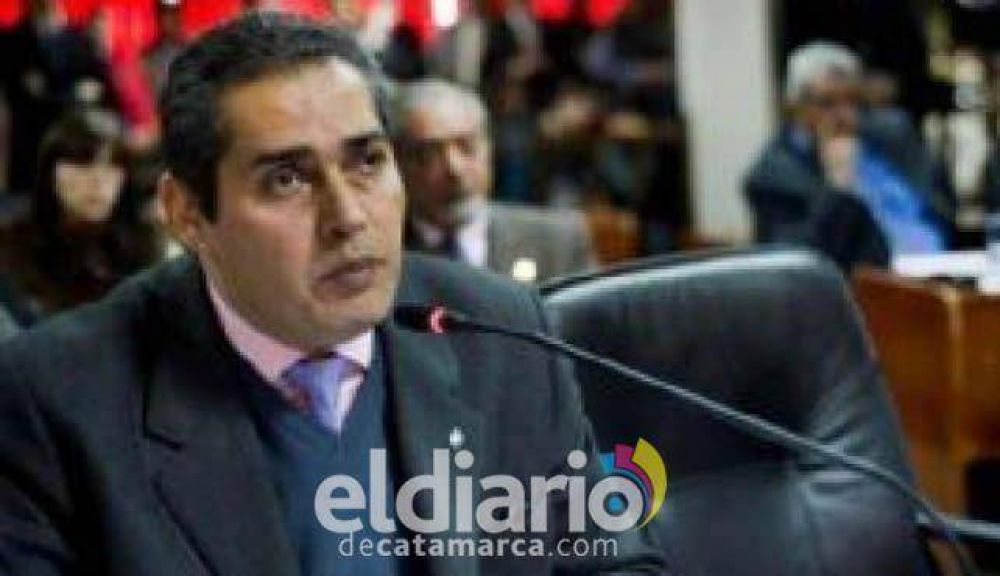 �Cuando Brizuela del Moral habla de corrupci�n se debe referir a �l mismo�