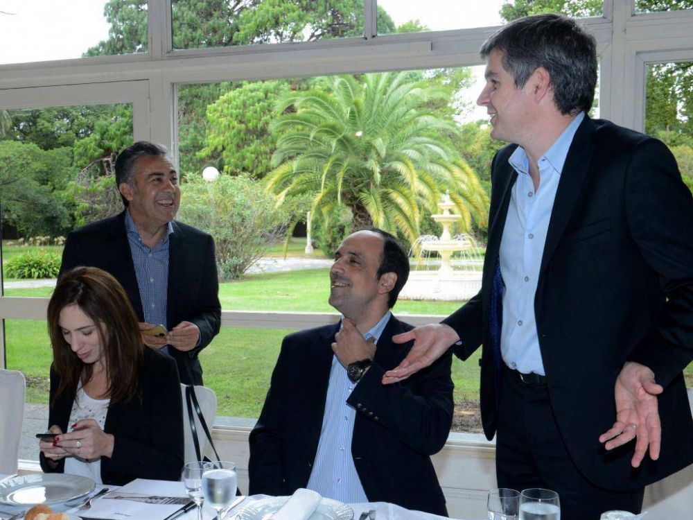 Cornejo le llev� sus inquietudes a Macri