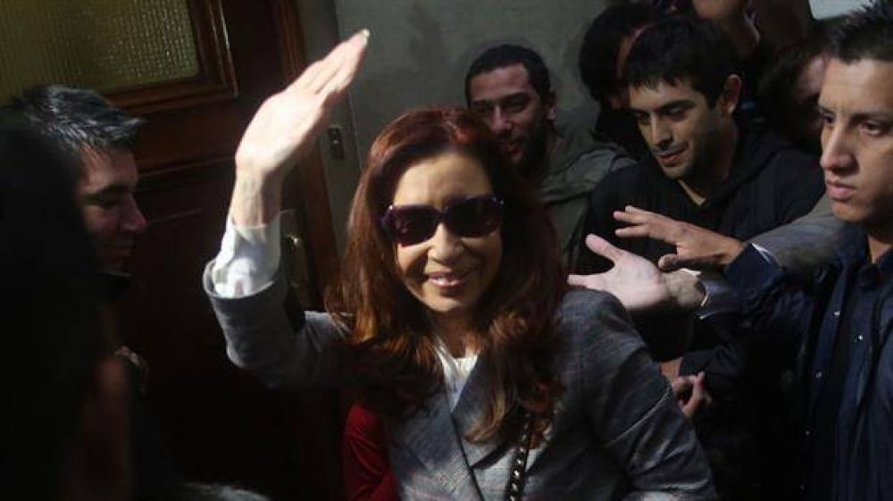 Cristina Kirchner present� un escrito ante el juez Bonadio por la venta de d�lar futuro